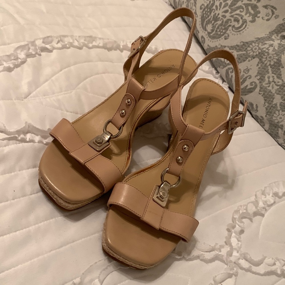 Gorgeous size 9 Antonio Melani‘s